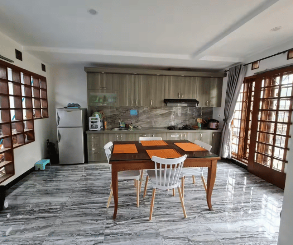 Casavilla Sentul - Casa Davina