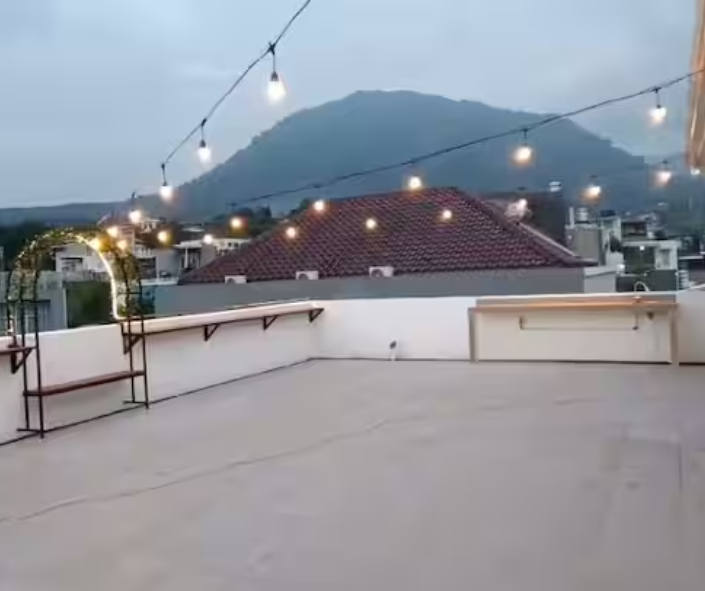 Casavilla Sentul - Casa Santorini - Villa Disewakan di Sentul City - 081882833773